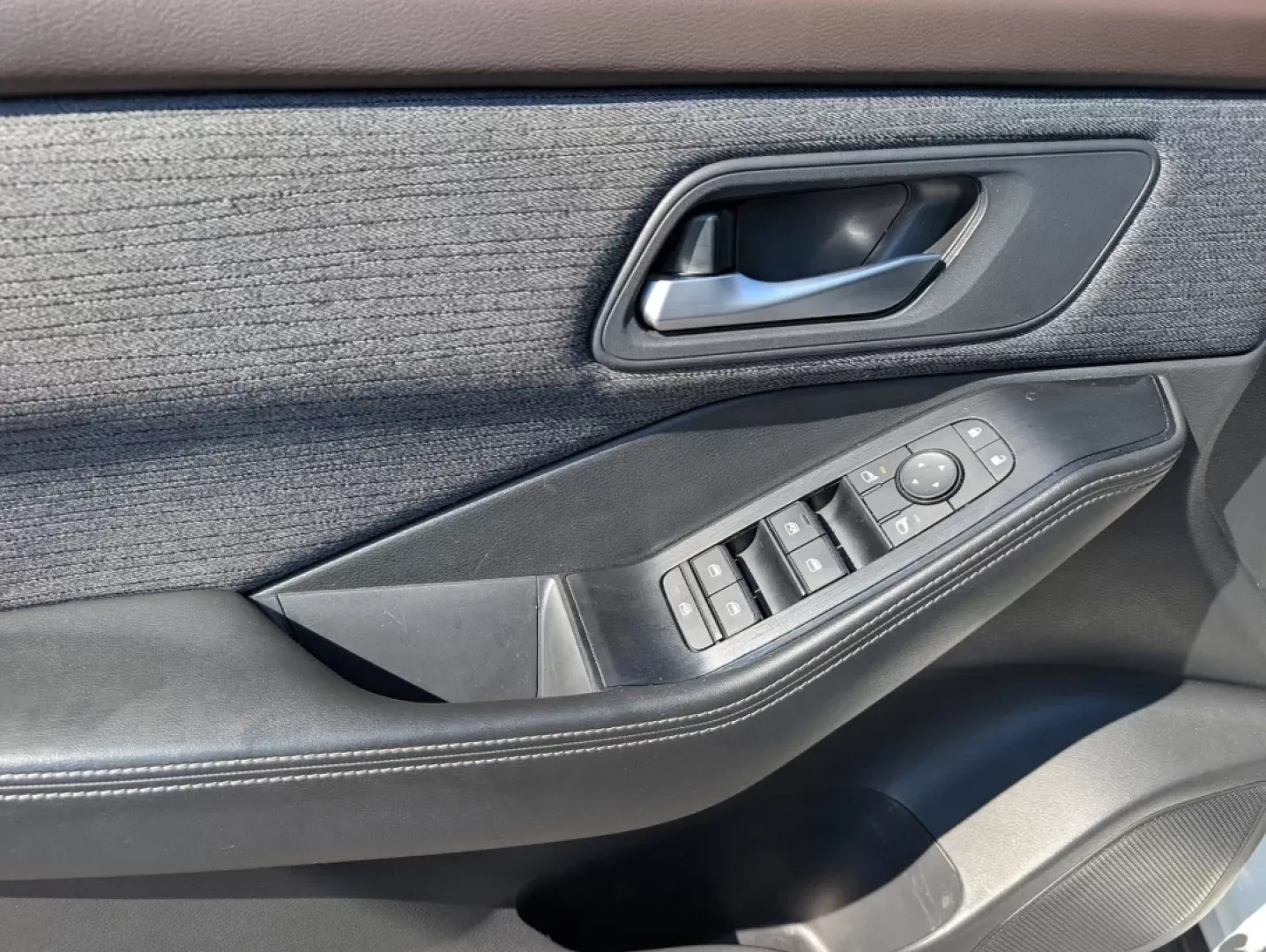 2021 /Charcoal Nissan Rogue SV (5N1AT3BB1MC) with an Other engine, located at 3959 U.S. 80 W, Phenix City, AL, 36870, (334) 297-4885, 32.469296, -85.135185 - **Discover Adventure with the 2021 Nissan Rogue SV at Gils Auto - Phenix City!**<br /> <br /> Are you searching for the perfect vehicle that seamlessly blends comfort, safety, and versatility for your family or weekend adventures? Look no further than the **2021 Nissan Rogue SV**, now available at G - Photo#9