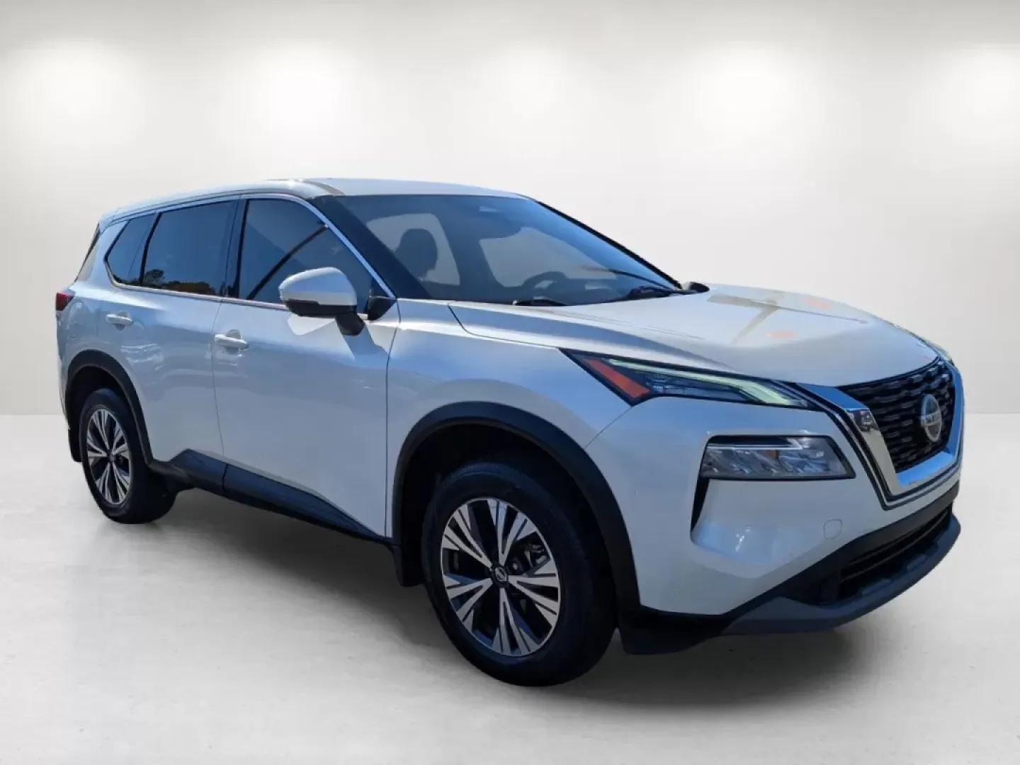 2021 /Charcoal Nissan Rogue SV (JN8AT3BA8MW) with an Other engine, located at 7000 Northlake Connector, Columbus, GA, 31904, (706) 987-8085, 32.524975, -84.978134 - **Explore the Open Road with Confidence in This 2021 Nissan Rogue SV!**<br /> <br /> Are you ready to elevate your driving experience? Whether you're a growing family in need of extra space, a commuter traversing the beautiful streets of Phenix City, or an adventure seeker ready for weekend getaways - Photo#2