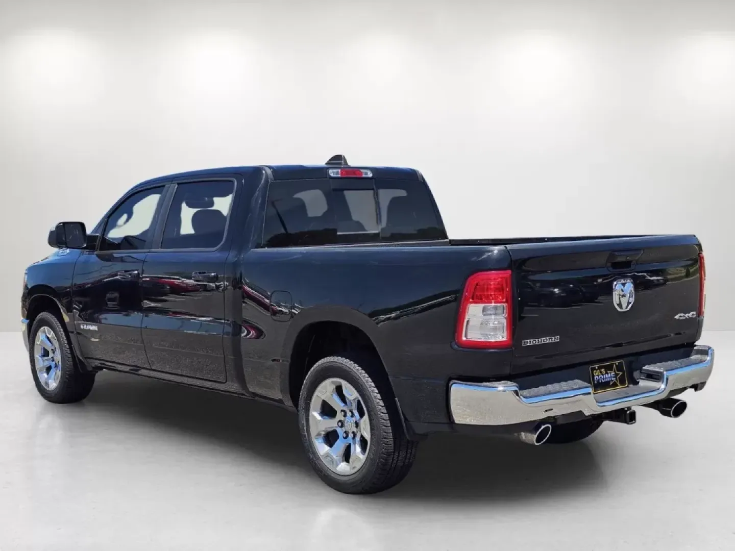 2021 /Black Ram 1500 Big Horn (1C6SRFMT4MN) with an Other engine, located at 3959 U.S. 80 W, Phenix City, AL, 36870, (334) 297-4885, 32.469296, -85.135185 - **The Ultimate Adventure Awaits You: 2021 Ram 1500 Big Horn Crew Cab Pickup at Gils Auto - Prattville!**<br /> <br /> If you're in the market for a rugged pickup that seamlessly blends comfort and performance, look no further than this stunning 2021 Ram 1500 Big Horn Crew Cab! This truck is not just - Photo#6