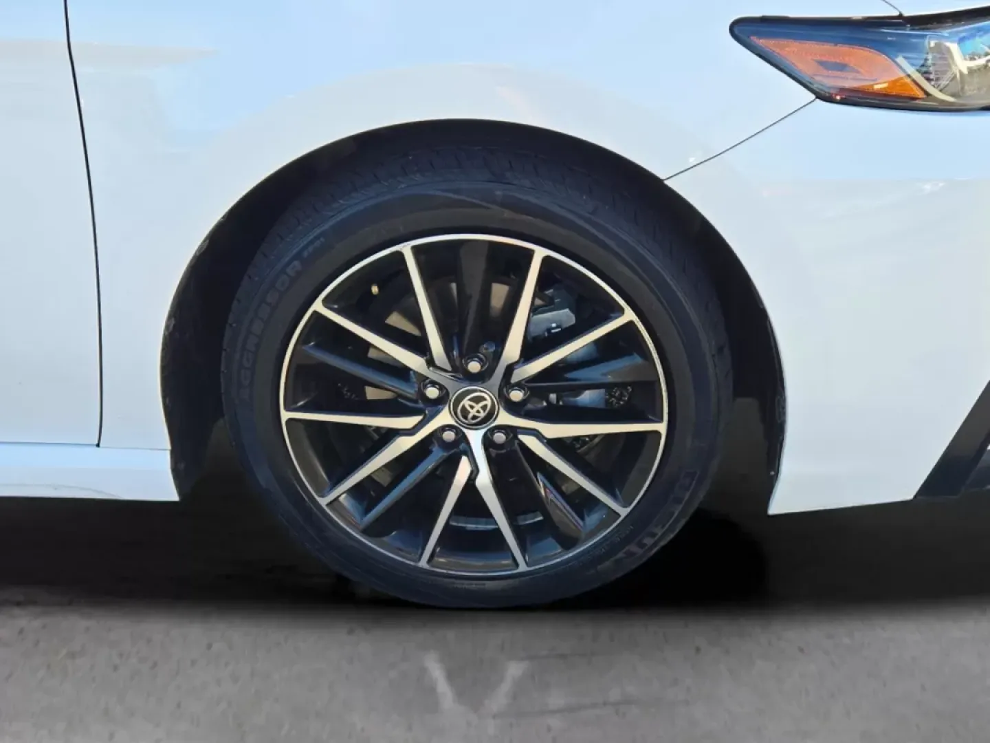 2021 Toyota Camry SE (4T1G11AK7MU) with an Other engine, located at 7000 Northlake Connector, Columbus, GA, 31904, (706) 987-8085, 32.524975, -84.978134 - Are you dreaming of a vehicle that combines style, reliability, and outstanding performance for weekend adventures or daily commutes? Look no further than this stunning 2021 Toyota Camry, available now at Gils Auto in Phenix City, AL. With a sleek white exterior, this four-door sedan perfectly balan - Photo#2