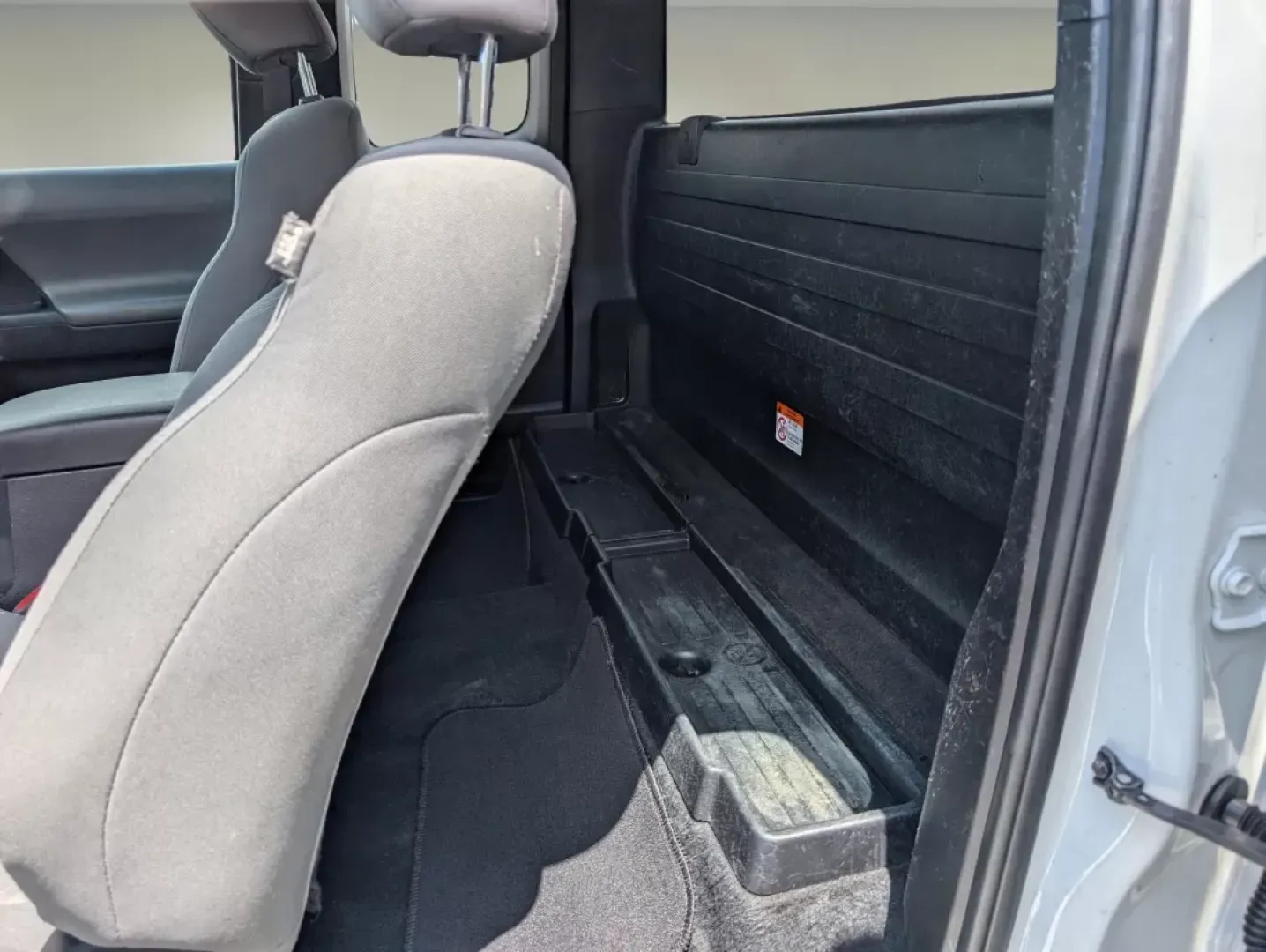 2021 Toyota Tacoma 2WD SR (3TYRX5GN4MT) with an Other engine, located at 1430 Gateway Drive, Opelika, AL, 36801, (334) 239-0944, 32.637871, -85.409790 - **Adventure Awaits with the 2021 Toyota Tacoma SR Your Perfect Companion for Every Journey!**<br /> <br /> Are you ready to elevate your driving experience? Whether you're planning a weekend adventure, need a reliable vehicle for your daily commute, or require a pickup that can handle the demands o - Photo#10