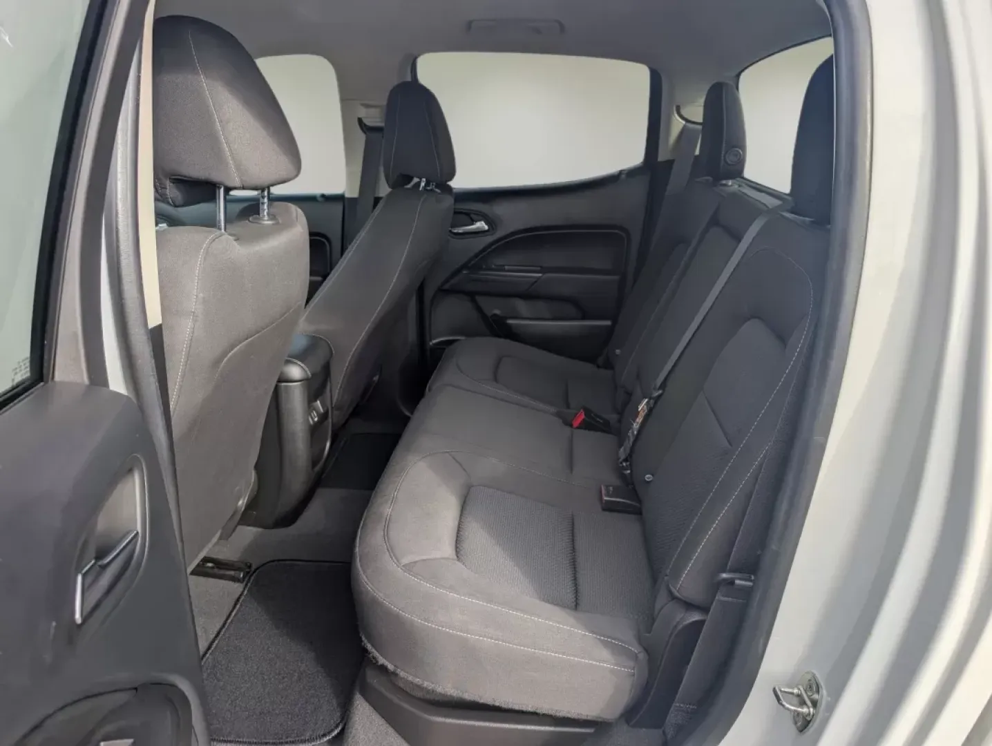 2022 /Jet Black Chevrolet Colorado 4WD LT (1GCGTCEN8N1) with an Other engine, located at 3959 U.S. 80 W, Phenix City, AL, 36870, (334) 297-4885, 32.469296, -85.135185 - **Explore New Heights with the 2022 Chevrolet Colorado at Gils Auto in Phenix City, AL!**<br /> <br /> Are you ready to elevate your adventures or tackle everyday errands with confidence? The 2022 Chevrolet Colorado Crew Cab Pickup is designed for those who crave versatility, making it perfect for g - Photo#11