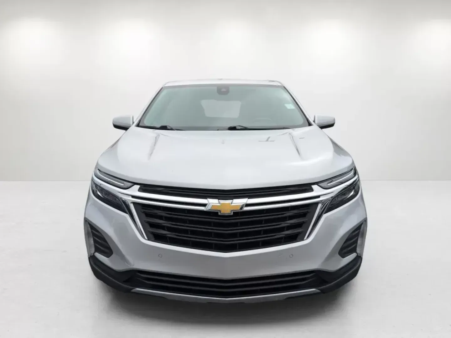 2022 /Jet Black Chevrolet Equinox LT (2GNAXTEV9N6) with an Turbocharged Gas I4 1.5L/92 engine, 6-Speed Automatic transmission, located at 7000 Northlake Connector, Columbus, GA, 31904, (706) 987-8085, 32.524975, -84.978134 - **Elevate Your Everyday Adventures with the 2022 Chevrolet Equinox LT at Gils Auto - Columbus #2**<br /> <br /> Looking for the perfect SUV to accommodate your active lifestyle or family needs? Look no further than the 2022 Chevrolet Equinox LT, available now at Gils Auto - Columbus #2! Located at 7 - Photo#1
