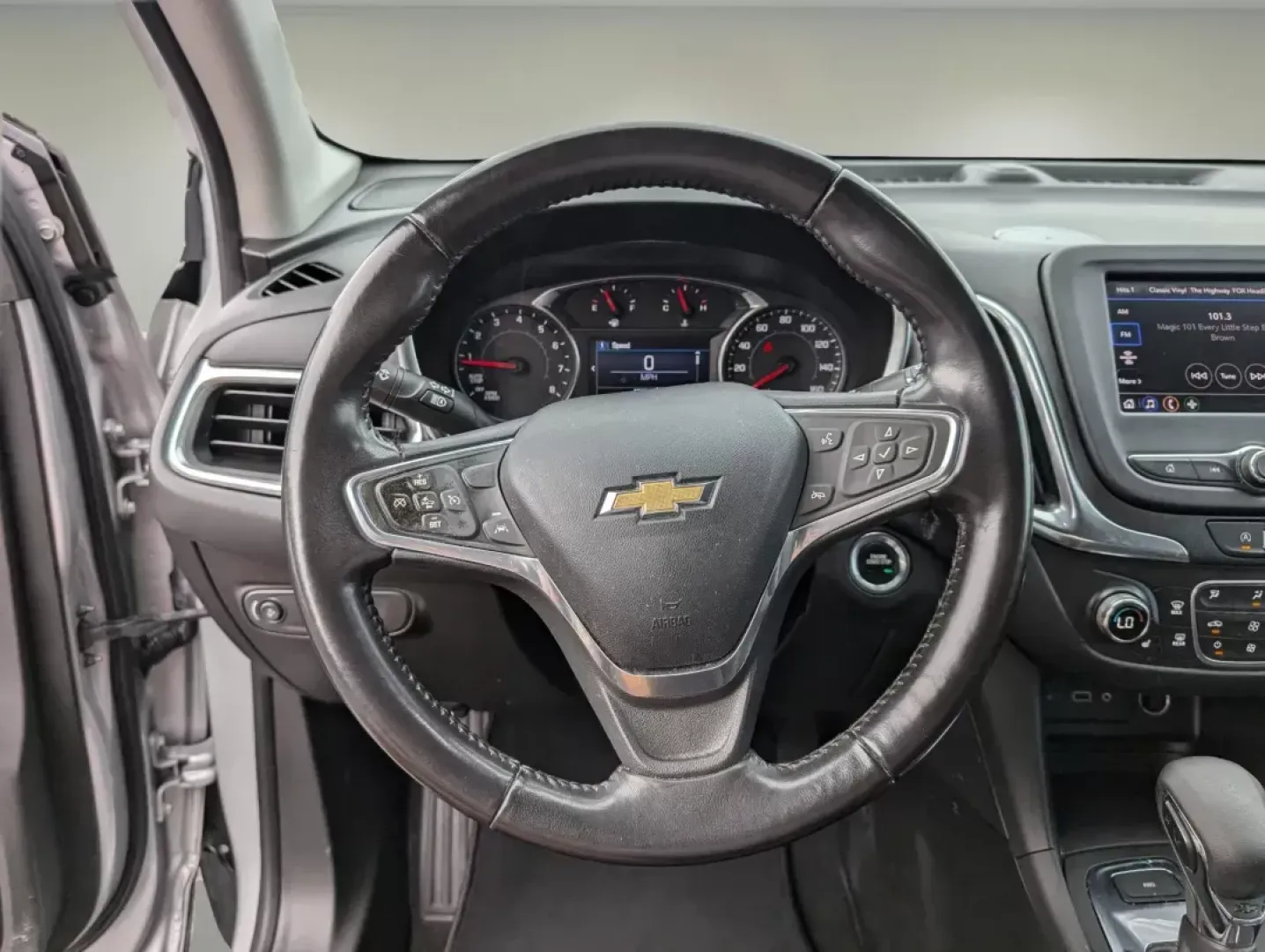 2022 /Jet Black Chevrolet Equinox LT (2GNAXTEV9N6) with an Turbocharged Gas I4 1.5L/92 engine, 6-Speed Automatic transmission, located at 7000 Northlake Connector, Columbus, GA, 31904, (706) 987-8085, 32.524975, -84.978134 - **Elevate Your Everyday Adventures with the 2022 Chevrolet Equinox LT at Gils Auto - Columbus #2**<br /> <br /> Looking for the perfect SUV to accommodate your active lifestyle or family needs? Look no further than the 2022 Chevrolet Equinox LT, available now at Gils Auto - Columbus #2! Located at 7 - Photo#16