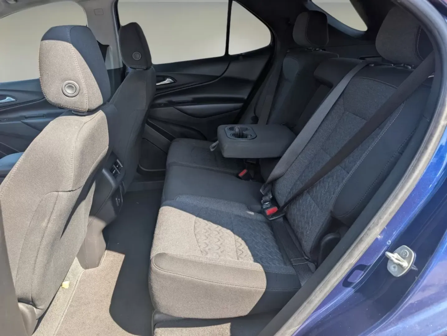 2022 /Jet Black Chevrolet Equinox LT (3GNAXUEV0NL) with an Other engine, located at 1430 Gateway Drive, Opelika, AL, 36801, (334) 239-0944, 32.637871, -85.409790 - **Explore the Open Road with the 2022 Chevrolet Equinox Your Perfect Adventure Companion!**<br /> <br /> Are you searching for the ideal vehicle that can transition seamlessly from weekday commutes to weekend escapades? Look no further than the stunning 2022 Chevrolet Equinox LT available now at Gi - Photo#10