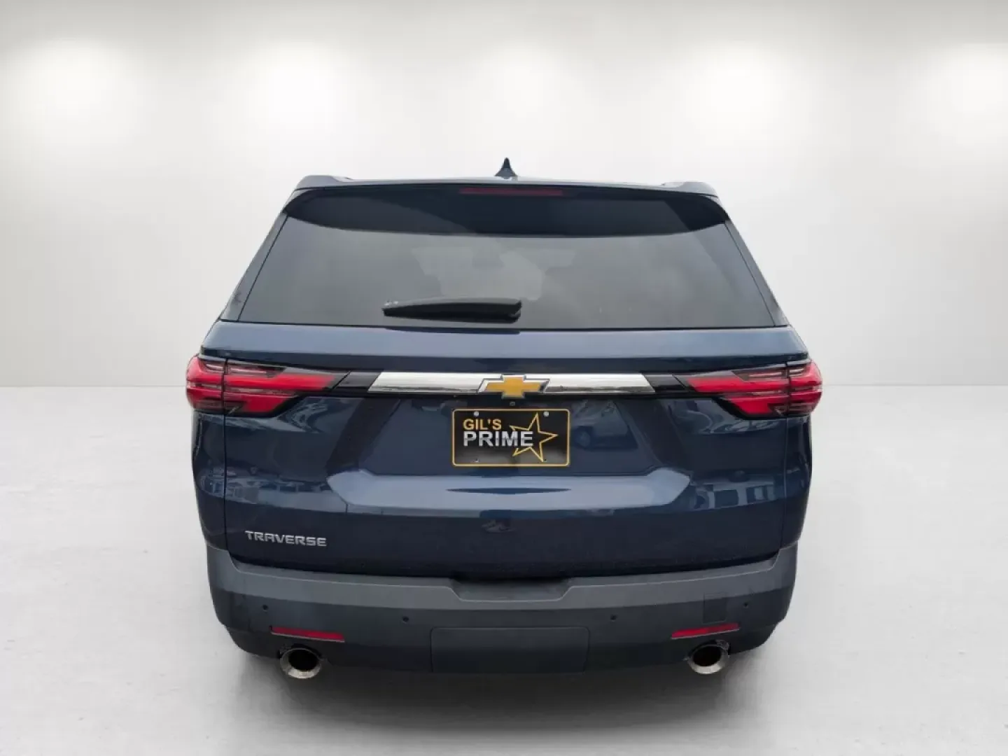 2022 /Jet Black/Chai Chevrolet Traverse LS (1GNERLKW6NJ) with an Other engine, located at 804 22nd Ave, Phenix City, AL, 36870, (334) 297-1860, 32.484749, -85.024475 - Unleash the thrill of family adventures with this stunning 2022 Chevrolet Traverse, now available at Gils Auto in Phenix City, AL. If you're seeking a vehicle that can comfortably accommodate your growing family, this spacious SUV is the perfect choice for road trips, school runs, or weekend getaway - Photo#4