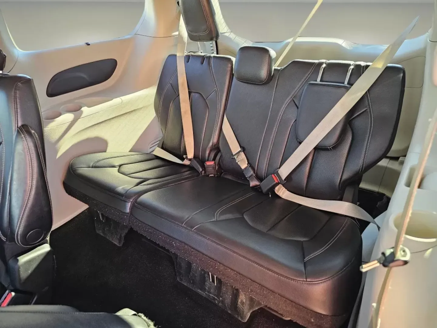 2022 Bright White Clearcoat /Black/Alloy/Black Chrysler Pacifica Touring L (2C4RC1BG2NR) with an Other engine, located at 7000 Northlake Connector, Columbus, GA, 31904, (706) 987-8085, 32.524975, -84.978134 - ### Elevate Your Family Adventures with the 2022 Chrysler Pacifica at Gils Auto - Phenix City!<br /> <br /> Are you ready to transform your family outings and daily commutes into extraordinary journeys? The 2022 Chrysler Pacifica is here to elevate your adventures, making it the perfect vehicle for - Photo#14