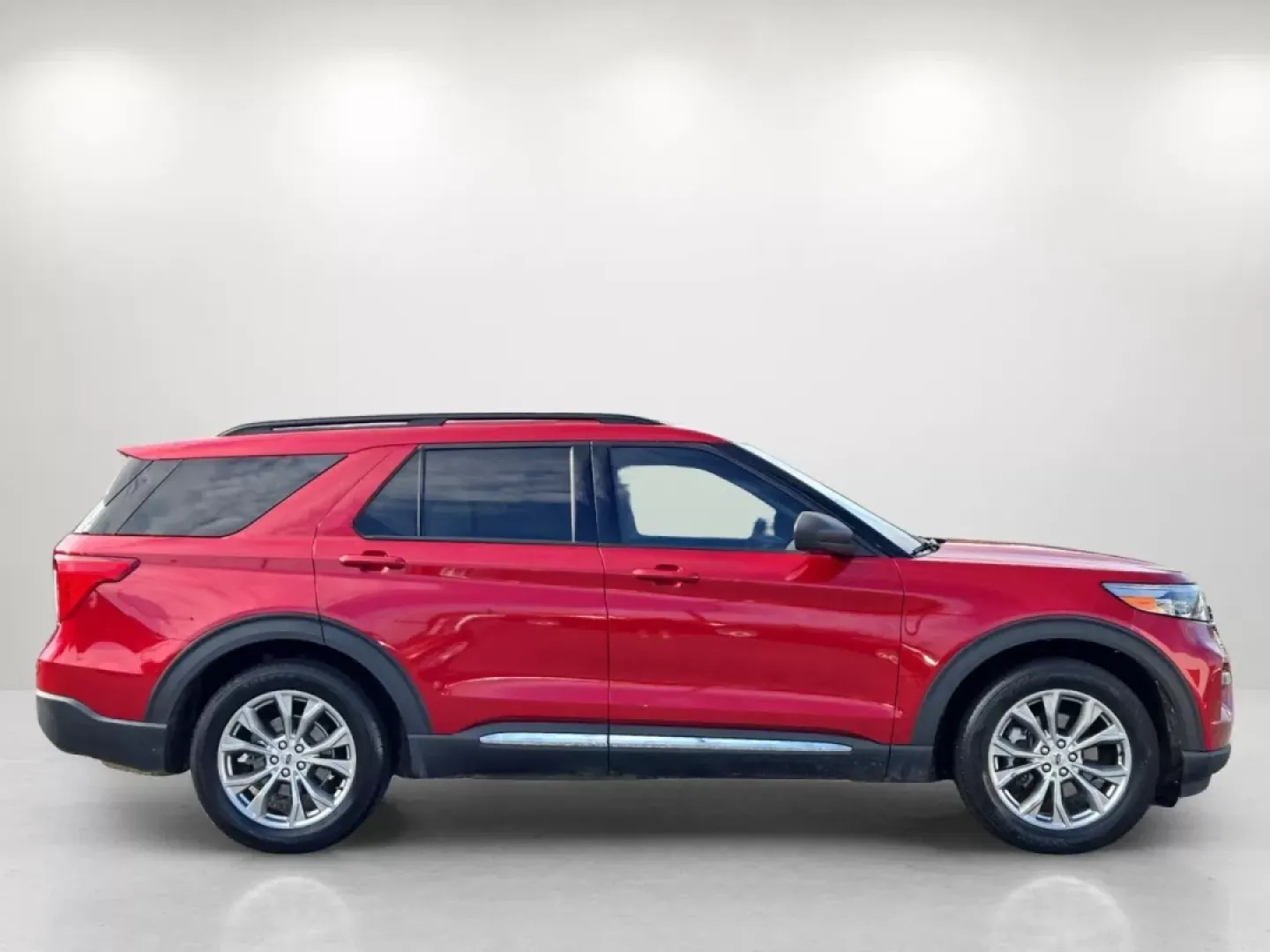 2022 Ford Explorer XLT (1FMSK7DH0NG) with an Other engine, located at 521 Old Farm Lane Rd, Prattville, AL, 36066, (334) 325-1505, 32.482460, -86.416367 - Are you ready to elevate your family's adventures or tackle your daily commute with style and comfort? Look no further than this stunning 2022 Ford Explorer XLT, available now at Gils Auto in Phenix City, AL. Perfectly designed for those who seek versatility without compromising on luxury, this SUV - Photo#4