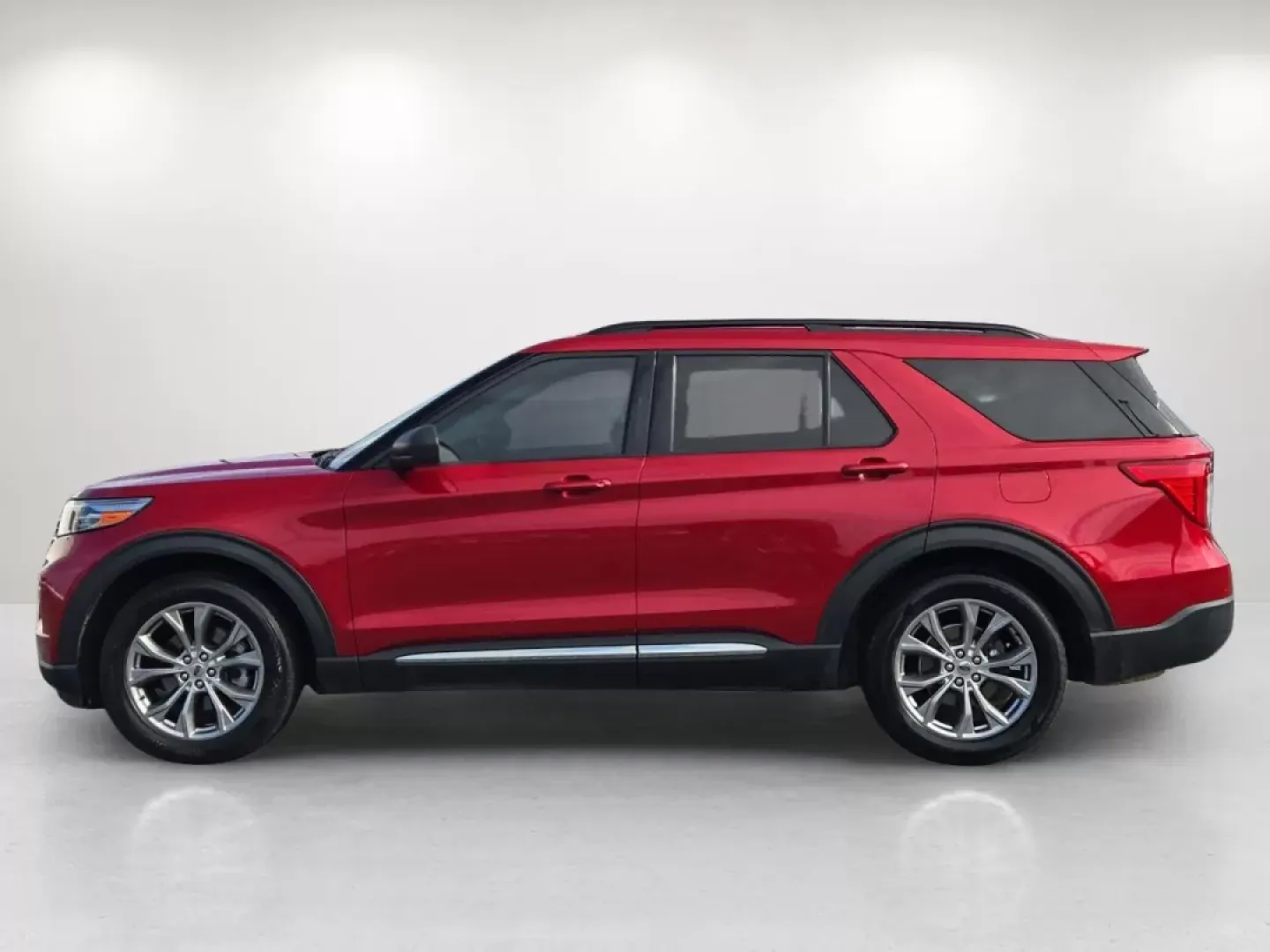 2022 Ford Explorer XLT (1FMSK7DH0NG) with an Other engine, located at 521 Old Farm Lane Rd, Prattville, AL, 36066, (334) 325-1505, 32.482460, -86.416367 - Are you ready to elevate your family's adventures or tackle your daily commute with style and comfort? Look no further than this stunning 2022 Ford Explorer XLT, available now at Gils Auto in Phenix City, AL. Perfectly designed for those who seek versatility without compromising on luxury, this SUV - Photo#8