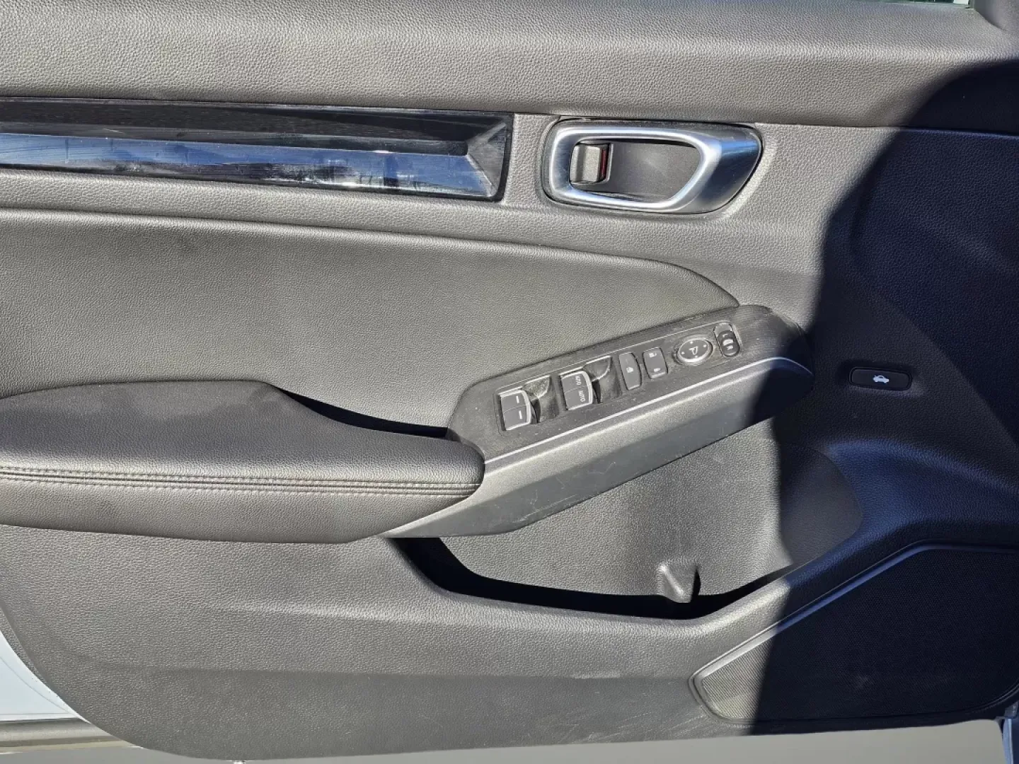 2023 Honda Civic Sedan Touring (2HGFE1F91PH) with an Other engine, located at 1430 Gateway Drive, Opelika, AL, 36801, (334) 239-0944, 32.637871, -85.409790 - **Experience the Perfect Blend of Style and Comfort with the 2023 Honda Civic Touring Sedan Ideal for Your Daily Commute and Weekend Adventures!**<br /> <br /> Looking for a reliable, stylish vehicle that fits your lifestyle? The 2023 Honda Civic Touring Sedan is just what you need. With its turboc - Photo#7