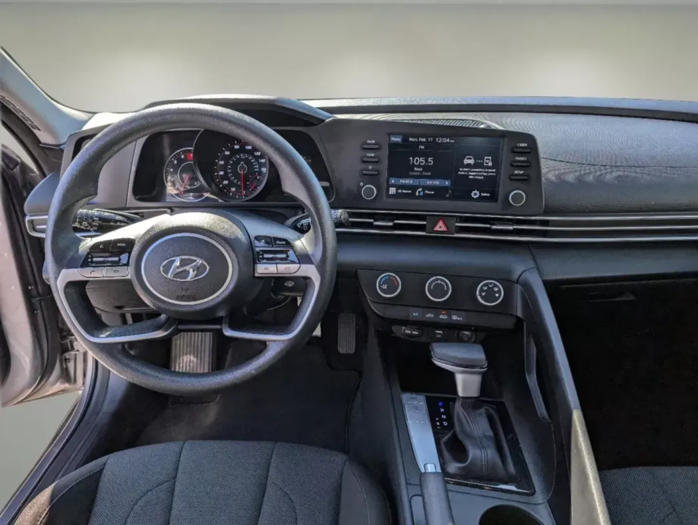 2023 /Black Hyundai Elantra SE (KMHLL4AGXPU) with an Regular Unleaded I-4 2.0 L/122 engine, 1-Speed CVT w/OD transmission, located at 5115 14th Ave., Columbus, GA, 31904, (706) 323-0345, 32.511494, -84.971046 - 2023 Hyundai Elantra SE - Photo#10