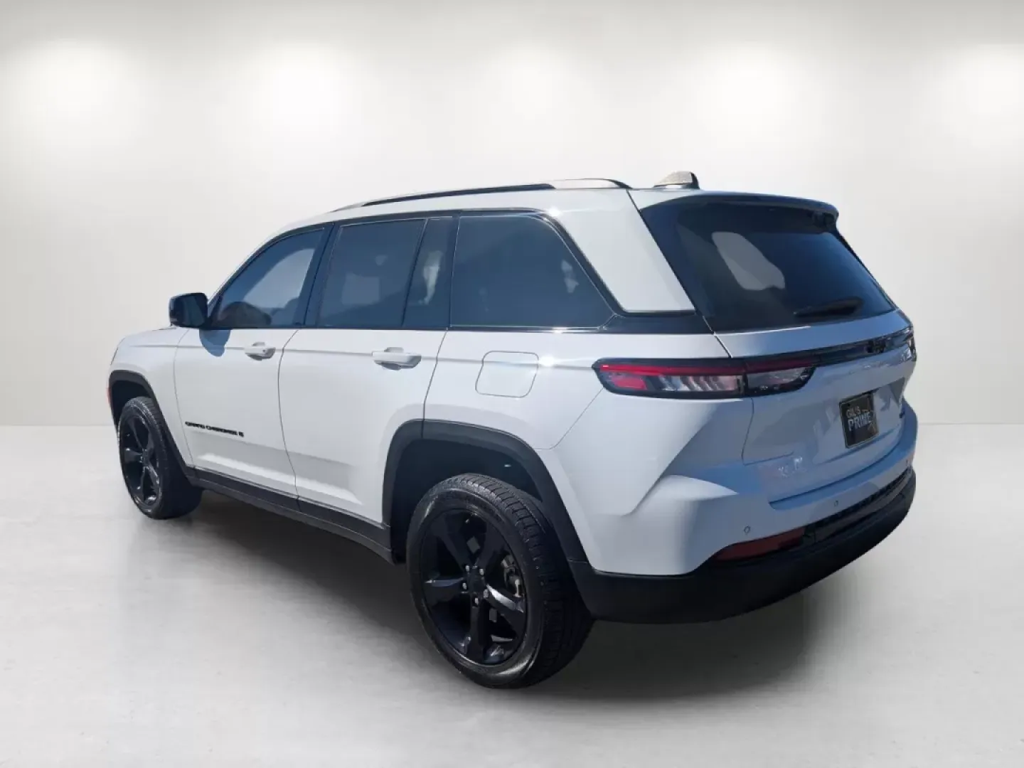 2023 /Global Black Jeep Grand Cherokee Limited (1C4RJGBG7PC) with an Other engine, located at 3959 U.S. 80 W, Phenix City, AL, 36870, (334) 297-4885, 32.469296, -85.135185 - **Explore the 2023 Jeep Grand Cherokee Limited: Your Ticket to Adventure in Phenix City!**<br /> <br /> Are you ready for your next adventure? The 2023 Jeep Grand Cherokee Limited isn't just a vehicle; it's your gateway to freedom. Whether you're navigating the bustle of daily life or setting off on - Photo#6